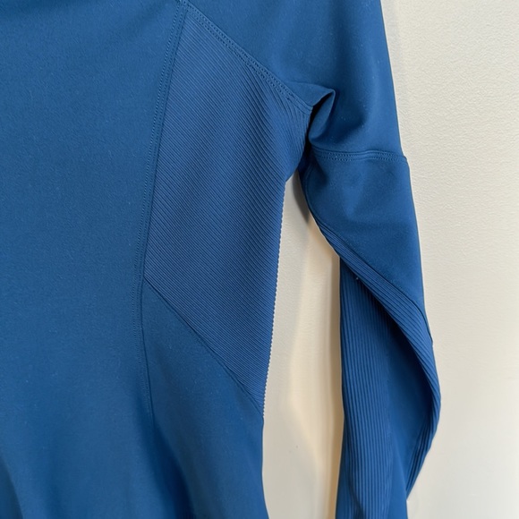 Lululemon Movement to Movement Jacket Nocturnal Teal Size 2 - Picture 9 of 9